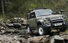 经过三年的创建和开发周期 新的Land Rover Defender已抵达北爱尔兰