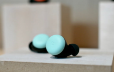 Google 于10月15日在纽约市发布Pixel Buds 2真正的无线耳塞