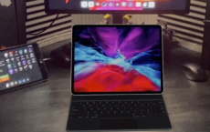 如何在桌上看到2020 iPad Pro