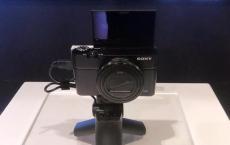 Sony RX100 VII是一款功能非常强大的小型相机