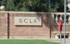 UCLA上的iPad使用帮助患者应对慢性肠道疾病