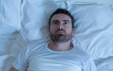 研究表明失眠患者从认知行为疗法中受益比从药物治疗中受