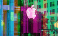 Apple Glass Cube推出新的Rainbow外观以重新开放