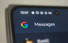 Google Messages 的卫星消息功能在图像中显示